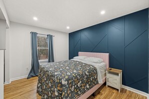 3 bedrooms, iron/ironing board, free WiFi, bed sheets - Red Fox Den-Year Round Retreat At Massanutten- Ski, Bike, Golf, Hike & Waterpark (McGaheysville)