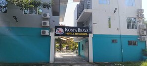 Exterior - KOSTA BRAVA HOTEL Y RESTOBAR (La Libertad)