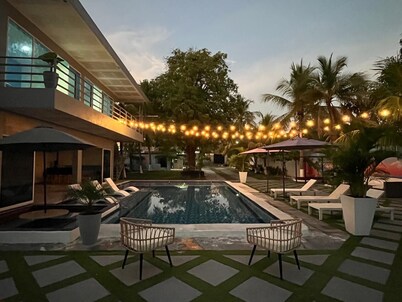 KOSTA BRAVA HOTEL Y RESTOBAR