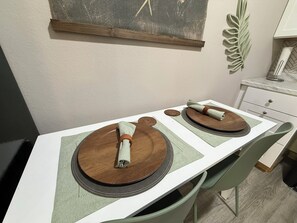 Dining - Right By SDC with shuttle > No Stairs | Studio (Branson)