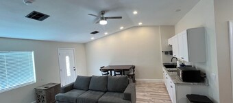 Route 66 Downtown Cottage