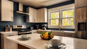 冰箱、微波炉、烤箱、炉灶