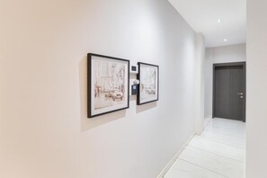 Interior - 2-bedroom apartment in delightful Dakar with fitness room, AC (Dakar)