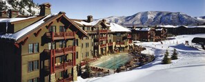 Exterior - 3-bedroom Ritz-Carlton Club hotel in peaceful Aspen with fitness room and AC (Aspen)