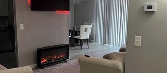 Charming 2-bedroom apartment with fitness room and AC in Southfield