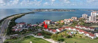 Golf Course Condo! Amazingly close to main beach! Also E-Bikes for rent!!!