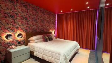 Double Room, Patio | Free WiFi