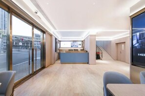 Interior - HanTing Hotel (Shanghai The Bund Yuyuan Subway Station) (Shanghai)