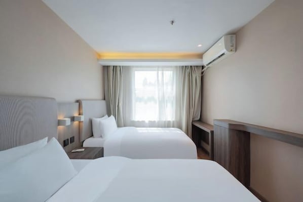 Room - HanTing Hotel (Shanghai Hongqiao Railway Station) (Shanghai)