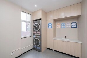 Interior - HanTing Hotel (Shanghai Hongqiao Railway Station) (Shanghai)