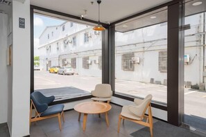 Interior - HanTing Hotel (Shanghai Hongqiao Railway Station) (Shanghai)