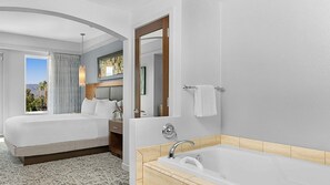 2 habitaciones, tabla de planchar con plancha y cuna de viaje 