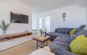Smart TV, fireplace - Awesome apartment in OstseeResort Olpenitz with sauna (OstseeResort Olpenitz)