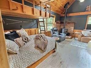 1 bedroom, iron/ironing board, internet, bed sheets