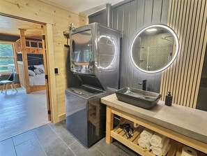 1 bedroom, iron/ironing board, Internet, bed sheets