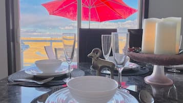 Superior House, Private Bathroom, Park View (Full Private House) | Shared kitchen | High chair, spices, paper towels, kitchen islands