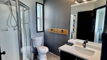 Superior House, Private Bathroom, Park View (Full Private House) | Bathroom