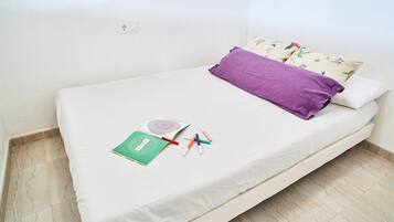 3 bedrooms, WiFi, bed sheets