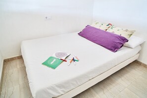 3 bedrooms, WiFi, bed sheets