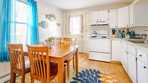 Unclassified image, 4 of 35, button - Westwind on Winter St - 2 bedroom townhouse apartment near downtown Topsham/Brunswick (Topsham)