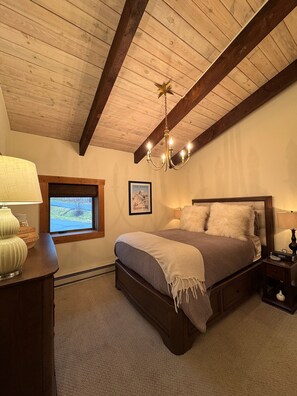 5 makuuhuonetta, Wi-Fi, vuodevaatteet