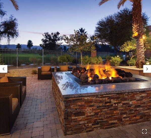 المنطقة المحيطة بالمنشأة