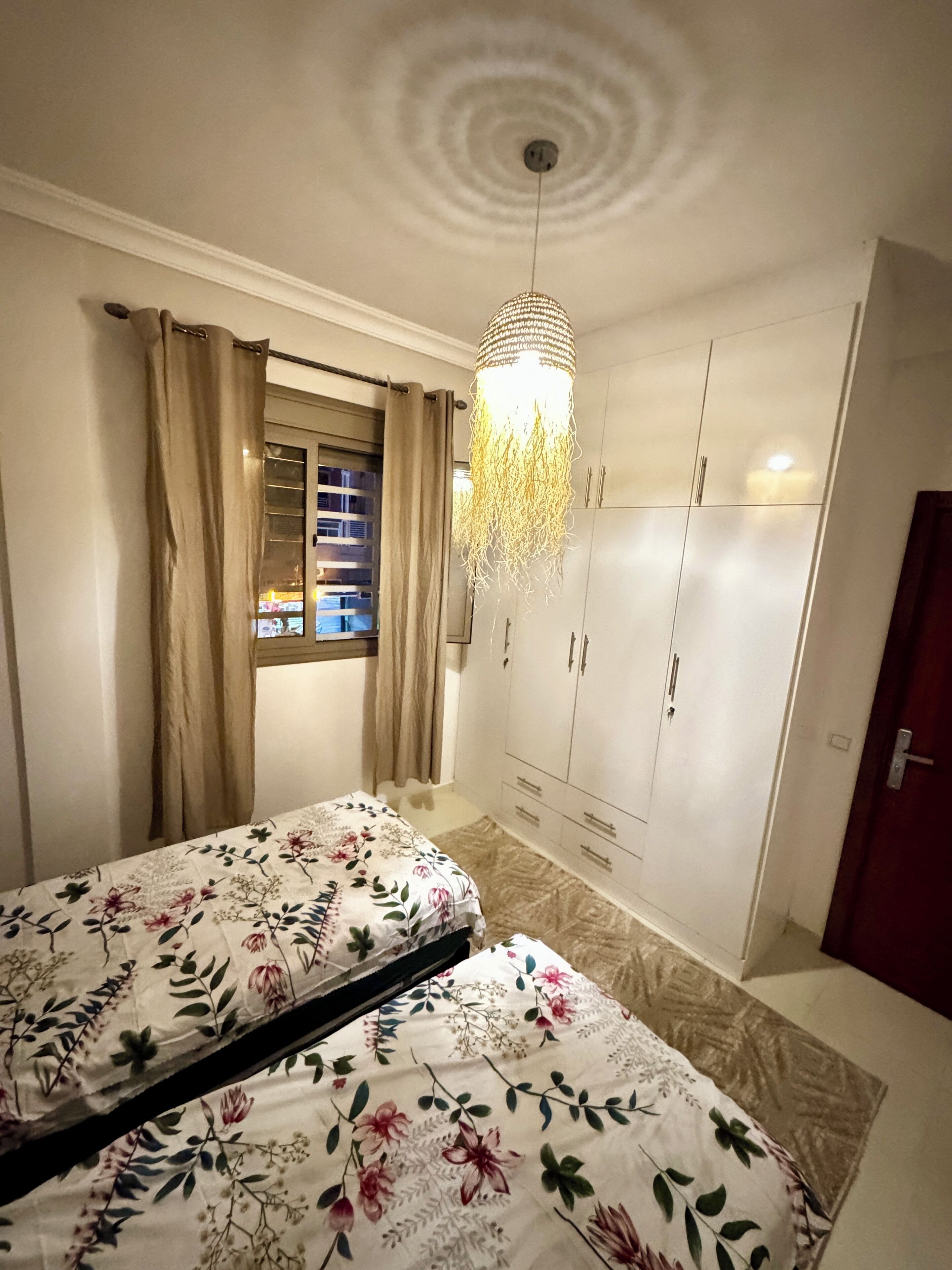 2 habitaciones, wifi gratis y ropa de cama 