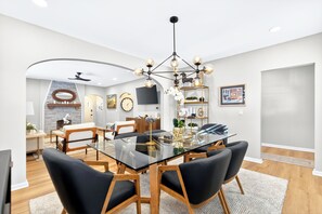 Interior - Luxurious, Modern Home in Pittsburgh's Mt. Washington Neighborhood (Pittsburgh)