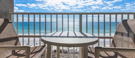 Condo, varias camas (Island Princess 709) | Restaurante al aire libre