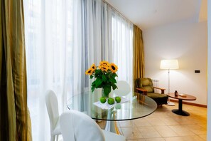 Dining - Studio Apartment --1 (Yerevan)