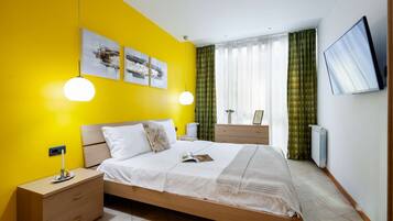 1 bedroom, iron/ironing board, WiFi, bed sheets