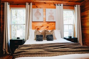 3 bedrooms, Internet, bed sheets - Misty Mountain Getaway - Hot tub & Scenic View (Ellijay)