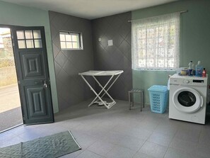 Ubetjent parkering (inkludert)