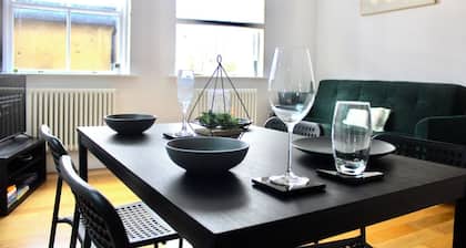 Bright Wooden Retreat in St Albans Centre