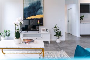 TV - Haven 4 bedroom Home (Berwick)