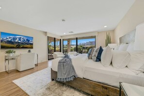 3 bedrooms, desk, iron/ironing board, free WiFi