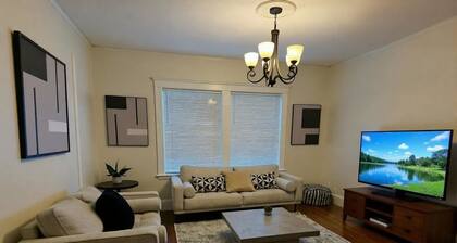 Enjoyable 4-bedroom apartment with AC in vibrant Boston