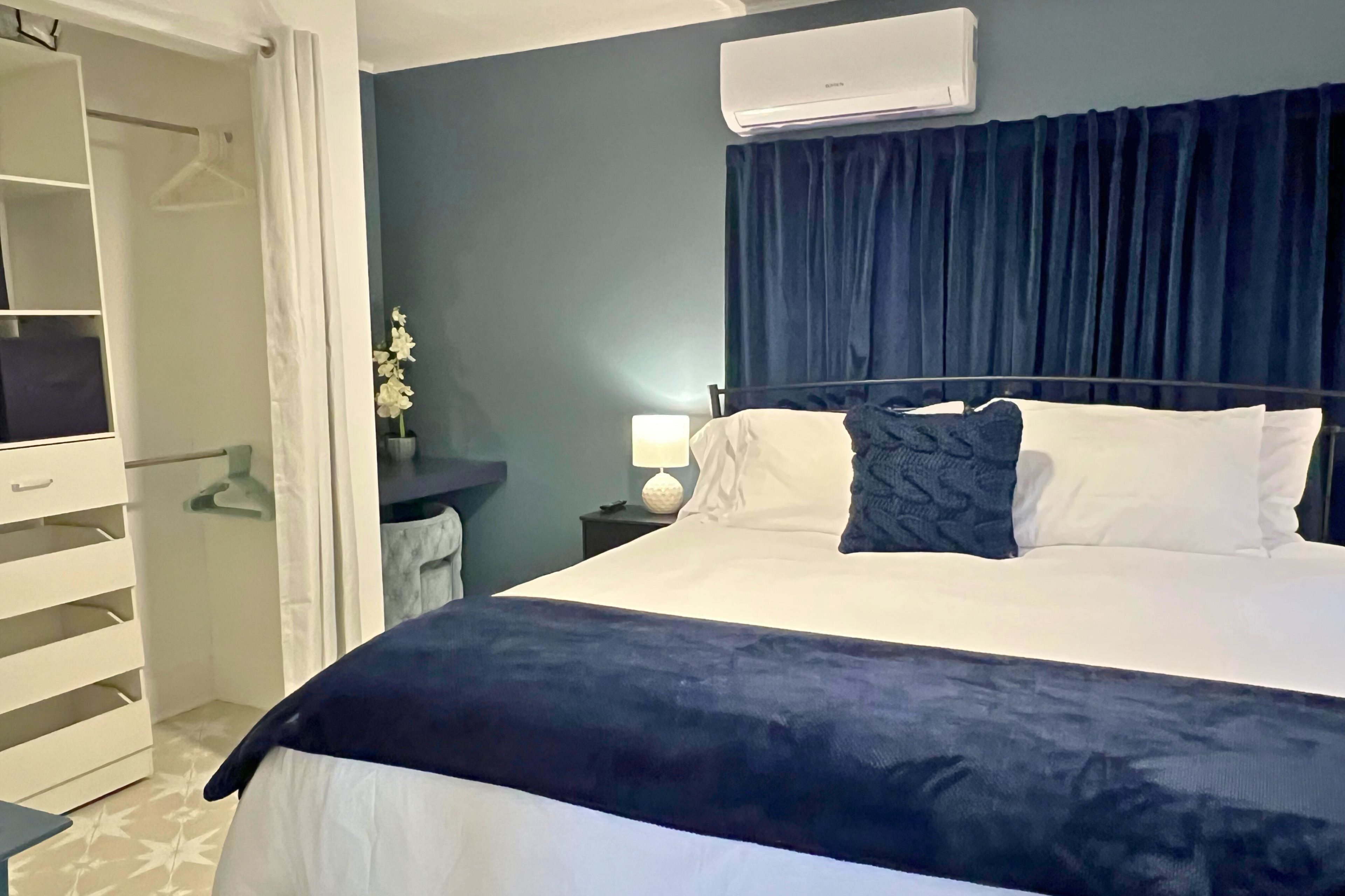2 chambres, fer et planche à repasser, Wi-Fi, draps fournis