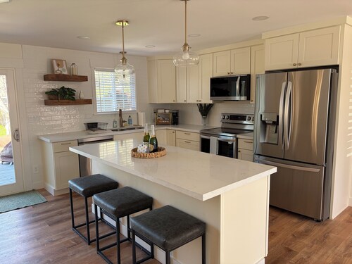 Nice 4-bedroom House Just Around Corner from University In Ellensburg