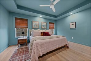 3 bedrooms, iron/ironing board, travel cot, WiFi - Blueberry On Cherry - Scottsville, KY (Scottsville)