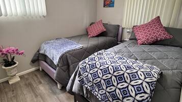 2 Schlafzimmer, Bügeleisen/Bügelbrett, kostenloses WLAN, Bettwäsche