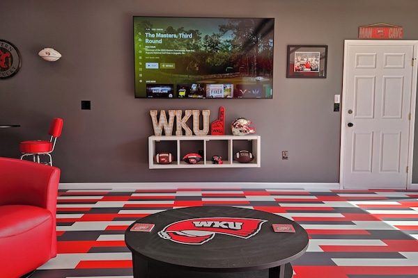 86" TV with Disney, Hulu, Netflix, Paramount & Peacock.