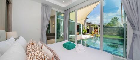 3 bedrooms, iron/ironing board, internet, bed sheets