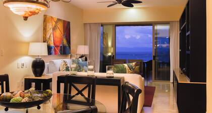 Spacious 2BR Oceanfront Suite in Puerto Vallarta – Luxury & Views