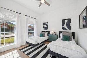 3 bedrooms, iron/ironing board, WiFi, bed sheets - Welcoming Retreat in McKinney, TX (McKinney)