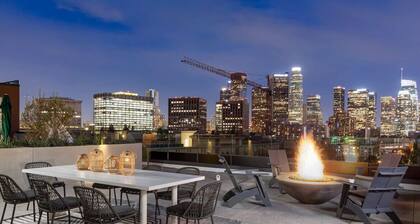SkyLoft Oasis Stunning DTLA Views & Modern Comfort