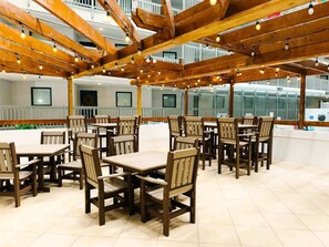 Outdoor dining - 1st-Floor 2BR Condo | Myrtle Beach Resort | Pools, Waterpark & Beach | Sleeps 8 (Myrtle Beach)