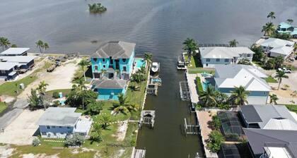 Fort Myers Beach 1st floor 1 Bedroom Home Duplex