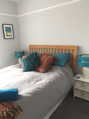 3 chambres, fer et planche à repasser, Wi-Fi gratuit, draps fournis