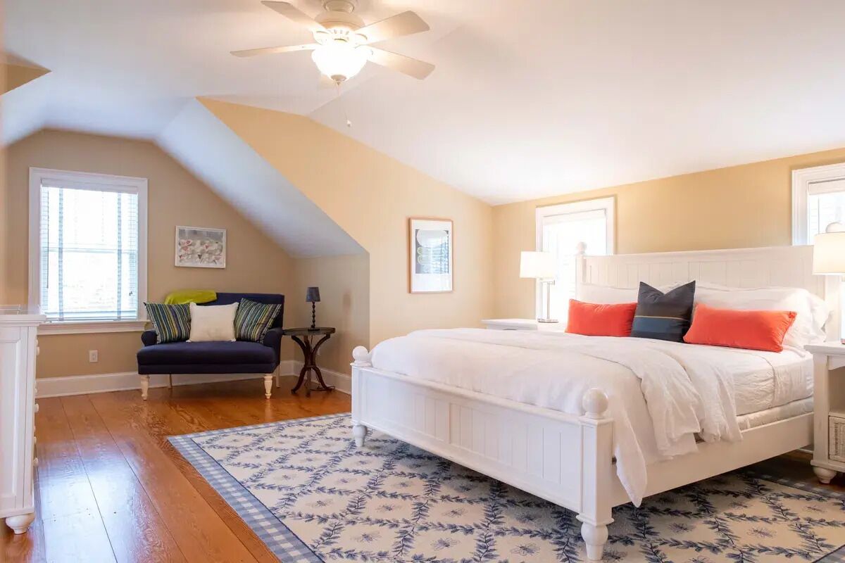 4 Schlafzimmer, Bügeleisen/Bügelbrett, Bettwäsche